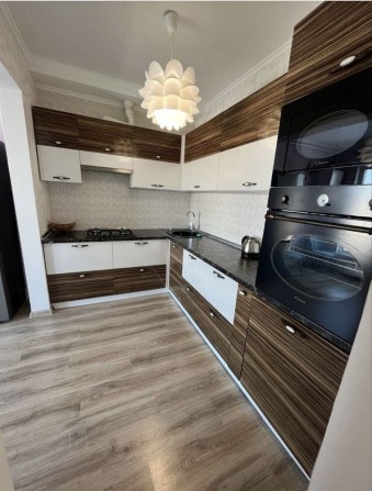 Аренда 1 комнатной квартиры в новострое ул.  Новокузнецкая - фото 1