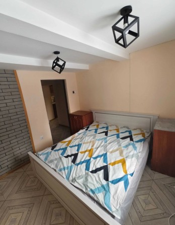 Здається в оренду трьохкімнатна квартира  ринок хмільники. - фото 1