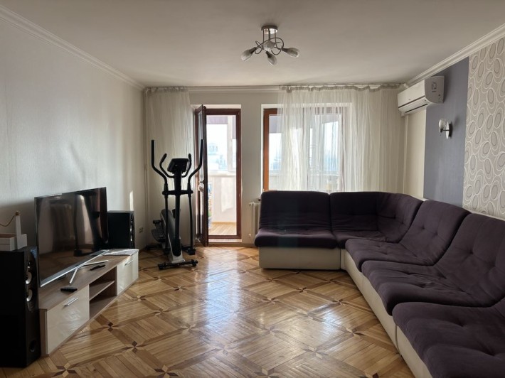 оренда кварири Київ метро Дарниця вул. Г. Тороповського - фото 1