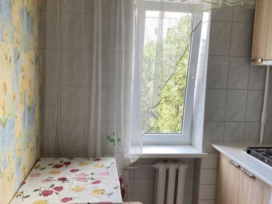 Солнечный ( Малиновского) Набережная. Рядом Центр.  Свободна к заселен Дніпро