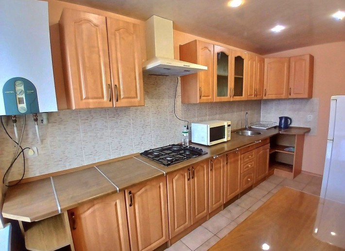 3 Кімнатна.Шкільний Вул.Куропятникова - фото 1