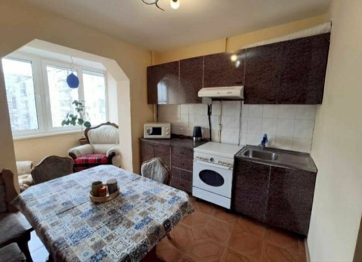 Сдам 2комн.Квартиру на Солнечном в Центре Района,с Ремонтом! - фото 1