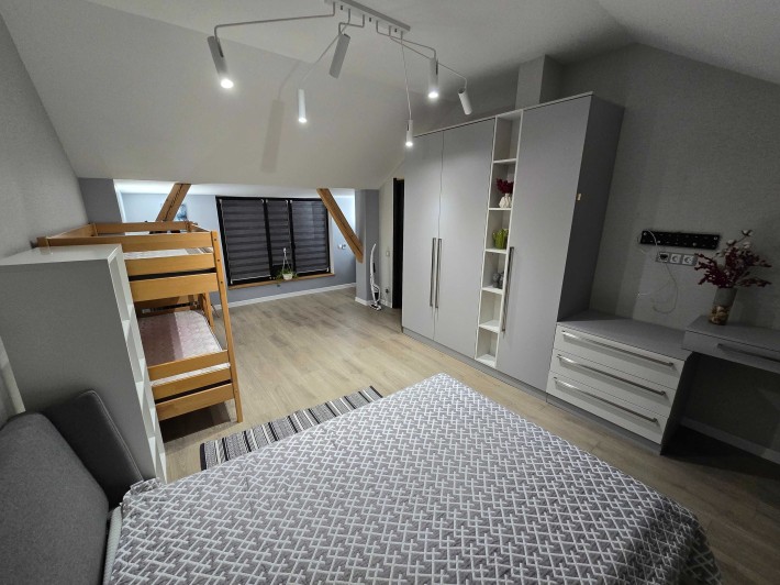 Здається 2-кв.по вул.Визволення в центрі міста,СВІТЛО24/7,читайте опис - фото 1