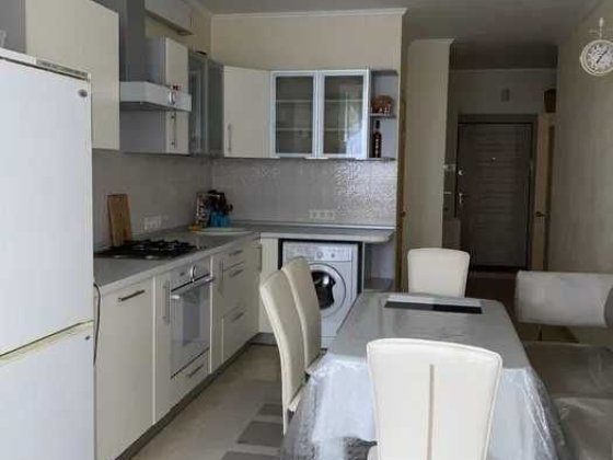 Сдам 2-х комнатную на Победе-5, все евро. Своя! Собственник. Днепр