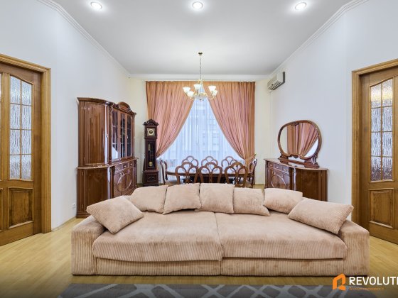 Без комісії%/Оренда квартири/вул.Євгена Чикаленко 7/Хрещатик Киев