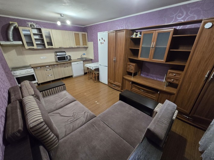 Здається 2-кв.-студія по вул.Гонти в р-ні ХутіраШевченка, читайте опис - фото 1