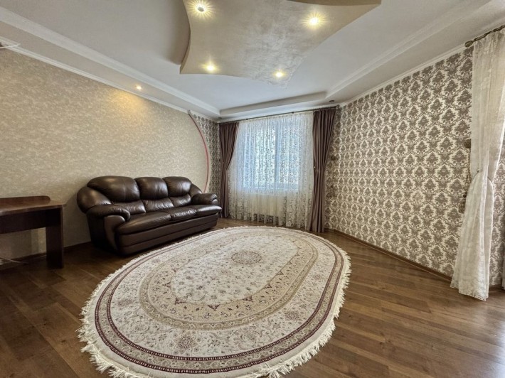 Оренда затишної 2 кімнатної квартири на Поділлі - фото 1