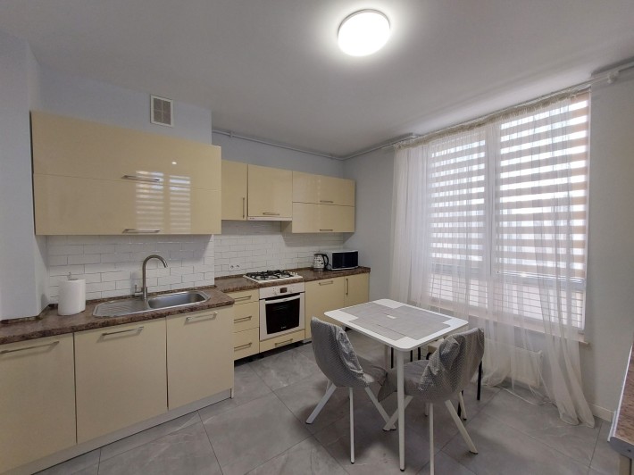 Оренда 2-ної квартири ЖК Семицвіт - фото 1