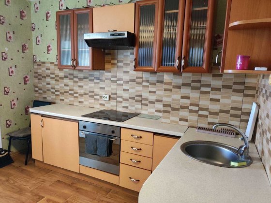 Квартиру проспект Науки 60 метро Диміївка Либідська Київ