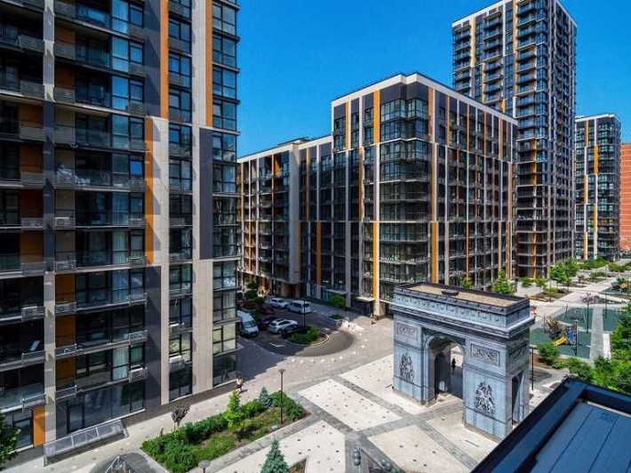 Сдаю квартиру в ЖК бизнес класса Французский квартал 2. - фото 1