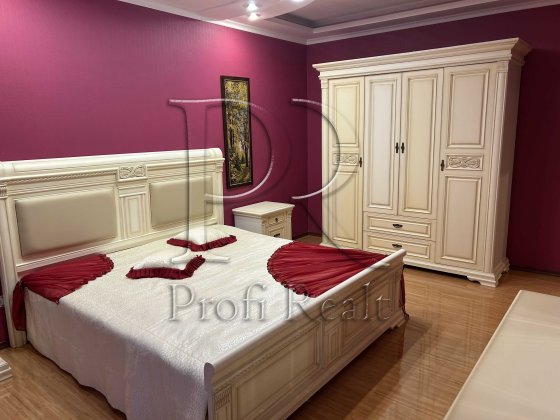 Оренда 2 кімн. квартири за адресою Ахматової Позняки Київ