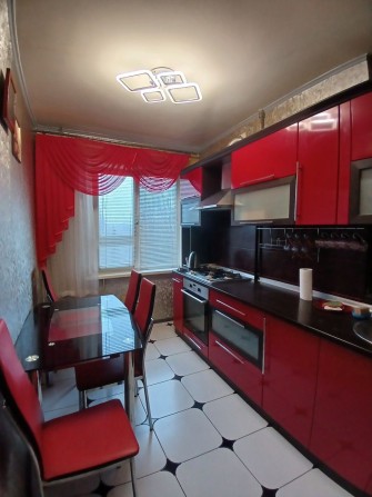 Аренда 2 к/к  Космонавтов 92 - фото 1