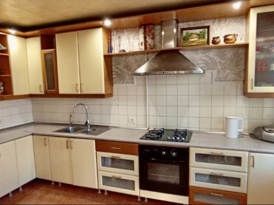 Оренда комфортноіі 3 х кімнатноіі квпртири пр Слобожанський Днепр