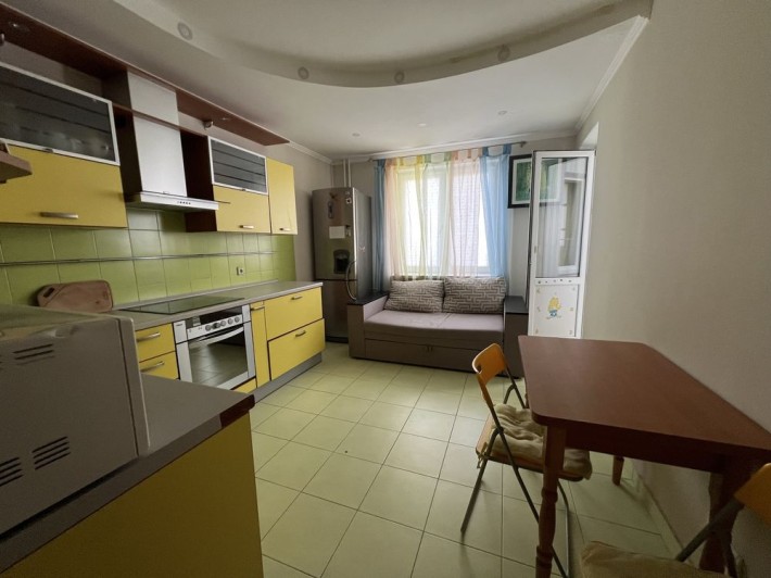 Ахматовой 41 Позняки Осокорки - фото 1