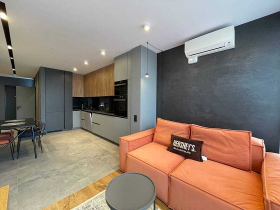 Героїв УПА 73в. Студія+спальня. Гардероб.  60м.кв.  Підземний паркінг! Львов