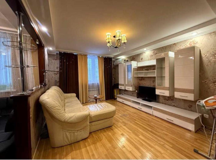 Довгострокова оренда 1 к квартири 43 м2, вул. Урлівська 23б, ГЕНЕРАТОР - фото 1