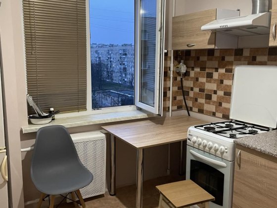 Здається квартира м.Лісова Чернігівська Київ