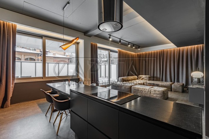 Оренда 3-кімнатної квартири/140м2/Центр/Печерськ/вул. Ломаківська - фото 1