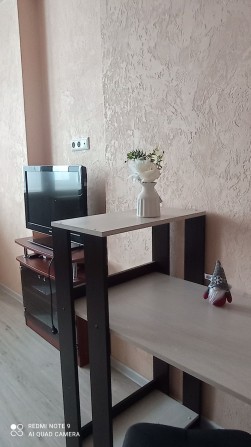 Здам в оренду однокімнатну квартиру студію  Харківське шосе 15 - фото 1