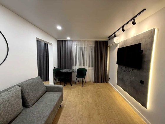 Оренда квартири с новим ремонтом!Дніпровська набережна вул., 5-А Киев