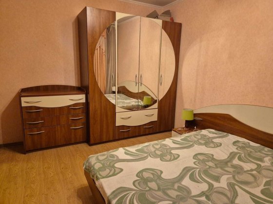 вул. Арх. Вербицького, б.6. метро Харківська. 70/45/9 Хол 15000грн/міс Київ