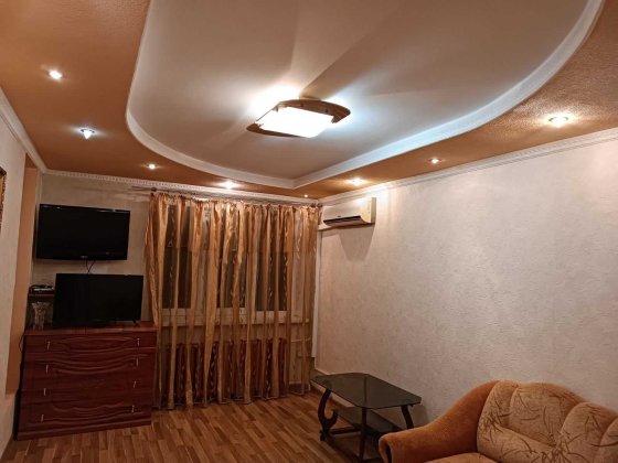 1-кімн квартиру вулиця Мілютенка 17а,  лісовий масив, метро Лісова Киев