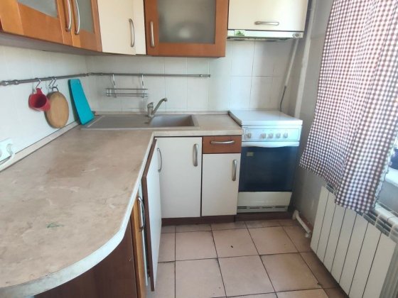 метро Чернігівська 5хв, Дарниця 15 хв.,газова плита Киев