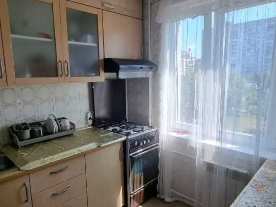 здам 3х кімнатну м. Оболонь  є  ГАЗ, опалення, вода Київ