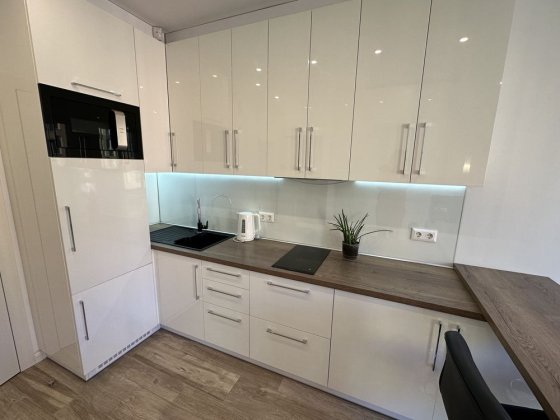 ЖК Комфорт таун, квартира-студіо, з ремонтом, Лівобережна, Дарницька Киев