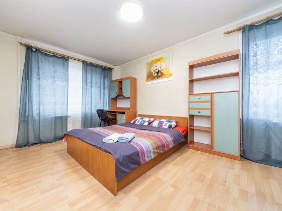 Здам  3к, на 1-2 місяці,без комісії!Газ , метро Лівобережна 5 хв пішки Киев