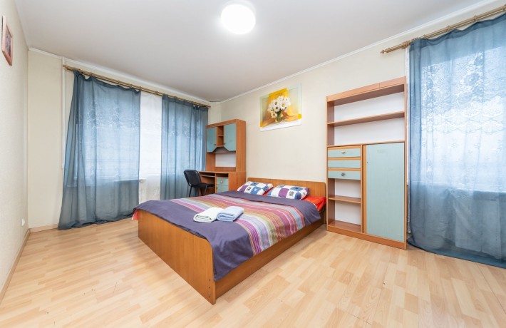 Здам  3к, на 1-2 місяці,без комісії!Газ , метро Лівобережна 5 хв пішки - фото 1