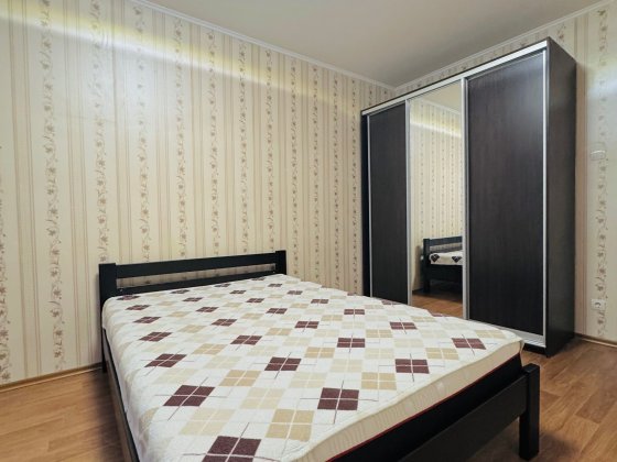 Софії Русової 3, Бориса Гмирі, Патріотика Київ