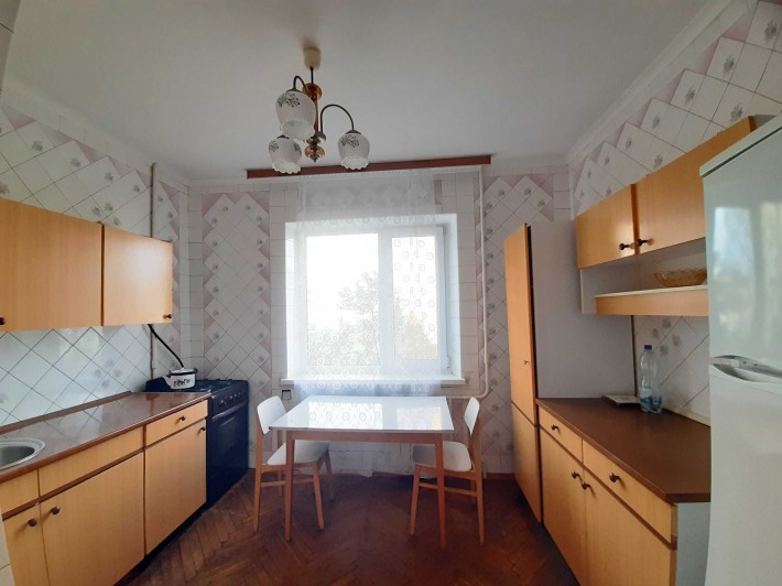 3 кім. кв. з газом вул. Героїв Дніпра,42а. метро 10 хв. пішки.Торг - фото 1