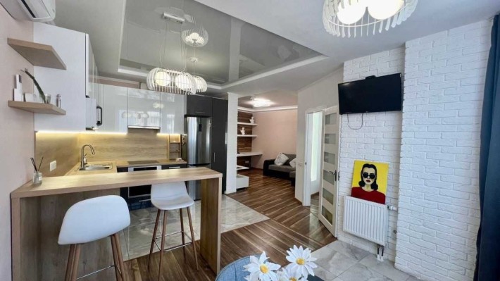 Оренда 1-кімнатної квартири по вул. Олени Пчілки - фото 1