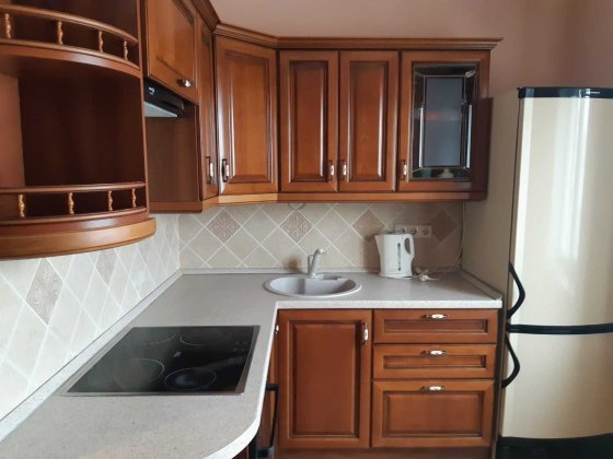 Видова квартира на В. Івасюка 60, метро Героїв Дніпра Київ