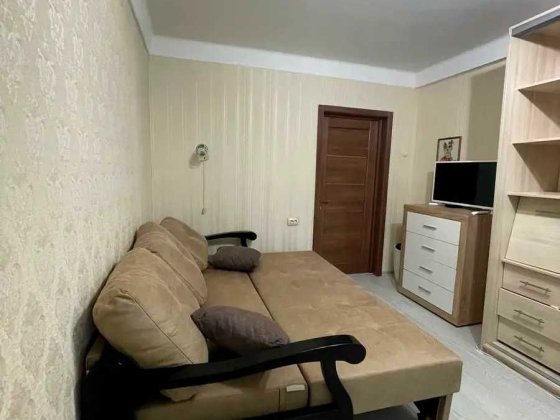 Оренда затишної квартири в одній хвилині пішки від метро "Печерська" Киев