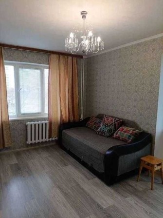 Оренда 1-к квартири на вул. Райдужна - фото 1