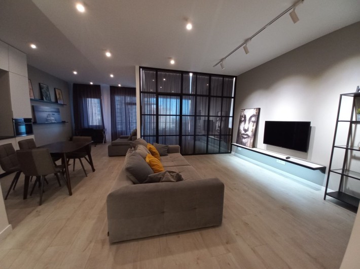 Аренда Alter Ego, Лаборатоний пр-к 7, Печерская - фото 1