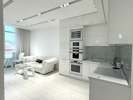 Дизайнерська студія з гардеробною 54м2 ЖК Central Park Киев