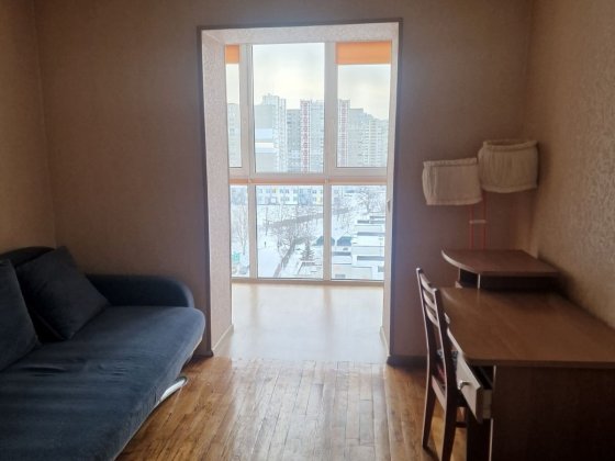 Здається двух рівнева квартира,є опалення ,газ,вул. Анни Ахматової Київ