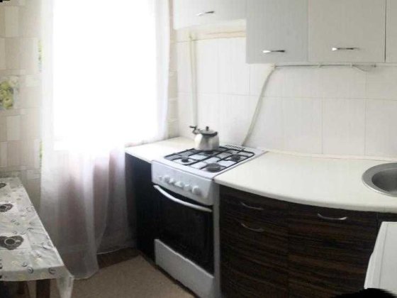 Аренда. 1 к/к в Октябрьском (Айвазовского,13)