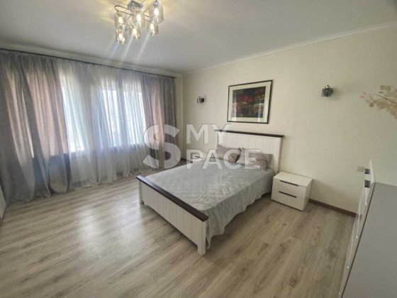 Оренда 3к Гончара 52 Центр Золоті ворота Липинського Яр Вал Киев