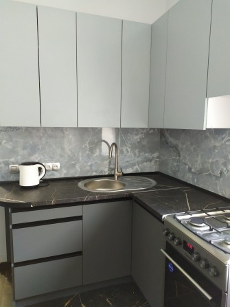 Сдам 2-ком с евроремонтом. - фото 1