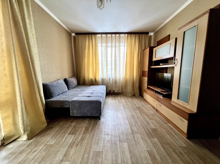 Здається в оренду ЗАТИШНА 1-кімнатна квартира Севастопольська площа - фото 1