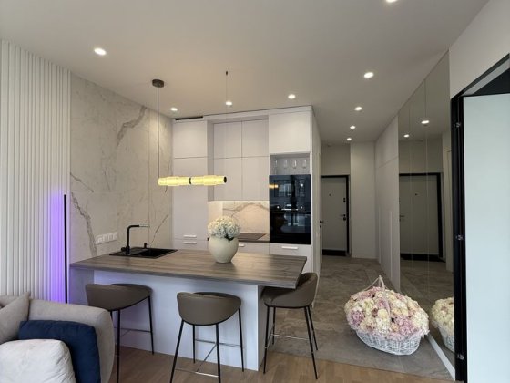 Оренда  1-к у Новопечерських Липках, вул. Верхогляда (Драгомирова) 11Б Киев