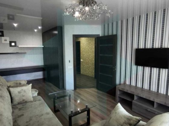 Сдам 1 ком кв со светом!