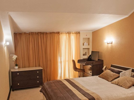 3к, 90 м2, Поділ, вул. Щекавицька 30/39, метро Котрактова площа Киев