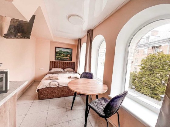 Власник, видова квартира-студіо, Андріївський узвіз. є ДБЖ Киев