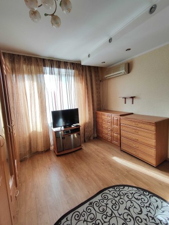 Сдам 1-ную  квартиру тополь -2 - фото 1