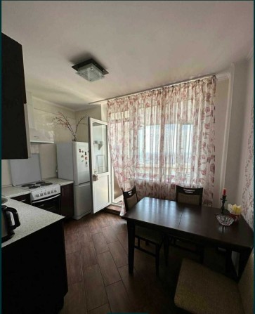 Оренда 2-о кімнатної  вул. Червоної Калини (Маяковского) 68 Троєщина - фото 1